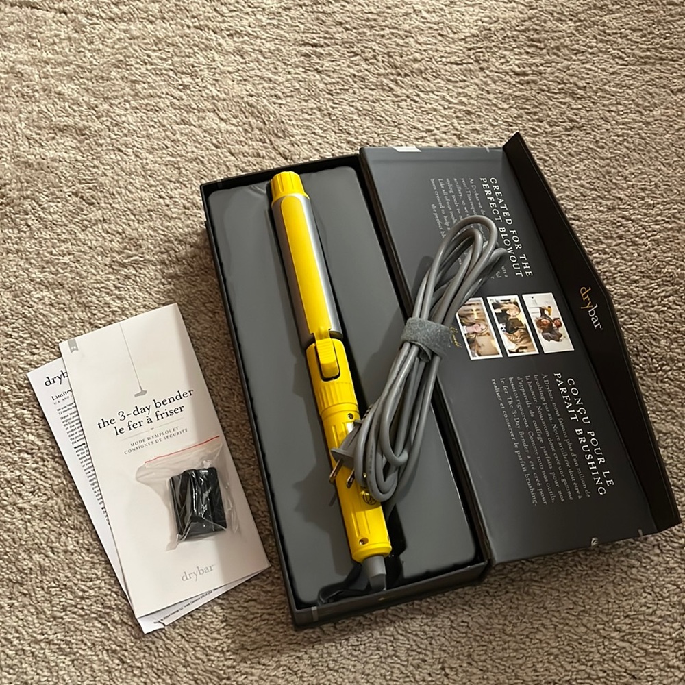 Drybar- 3-day Bender Curling Iron - NIB